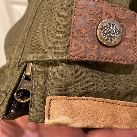 Boys Medium Olive Green Against the Grain Allyance Snow board pants - Picture 10 of 16